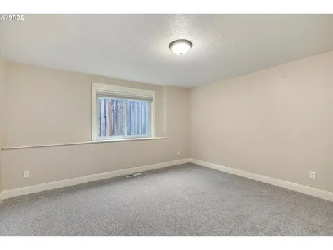 5217 Summit Street West Linn OR 97068