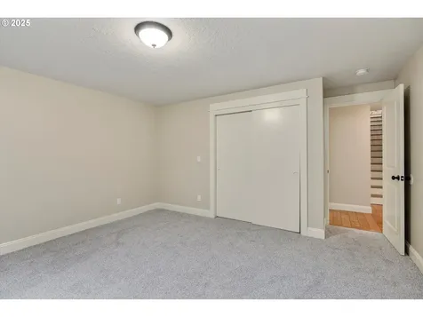 5217 Summit Street West Linn OR 97068