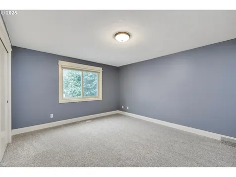5217 Summit Street West Linn OR 97068