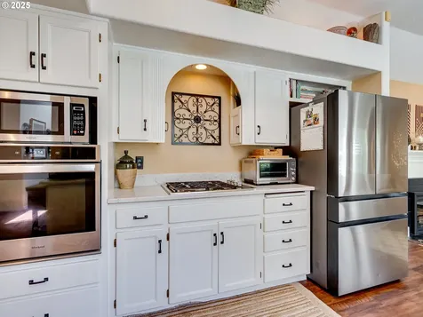 7485 SW Lakeside Drive Wilsonville OR 97070