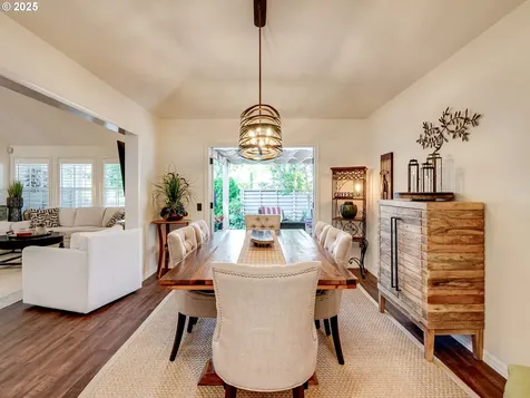 7485 SW Lakeside Drive Wilsonville OR 97070