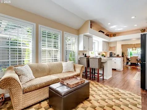 7485 SW Lakeside Drive Wilsonville OR 97070