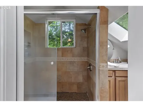 10518 NE Rosewood Avenue Vancouver WA 98662
