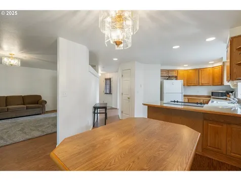 572 Little Valley Road Roseburg OR 97471