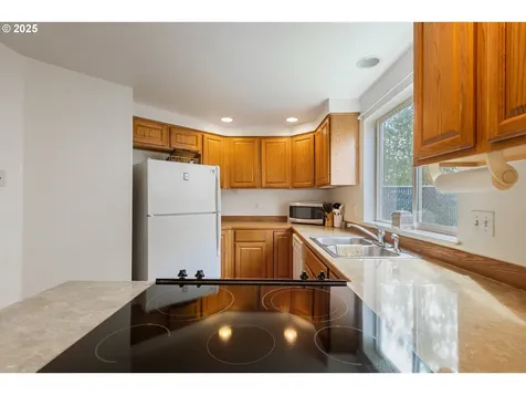 572 Little Valley Road Roseburg OR 97471