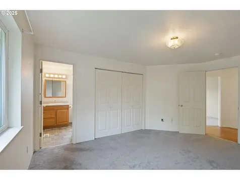 572 Little Valley Road Roseburg OR 97471