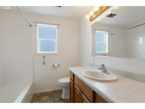572 Little Valley Road Roseburg OR 97471