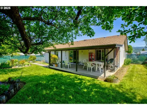 572 Little Valley Road Roseburg OR 97471