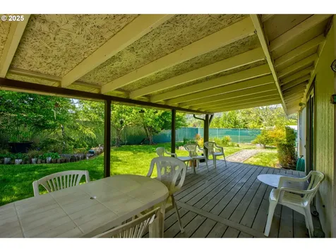 572 Little Valley Road Roseburg OR 97471