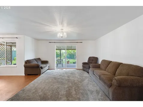 572 Little Valley Road Roseburg OR 97471