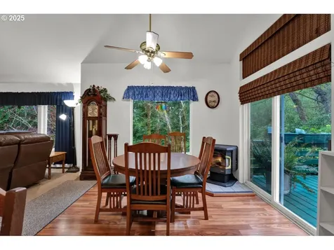 3347 31st Street Florence OR 97439