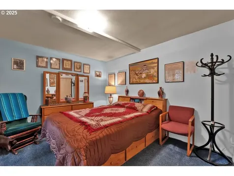 3347 31st Street Florence OR 97439