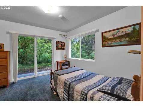 3347 31st Street Florence OR 97439
