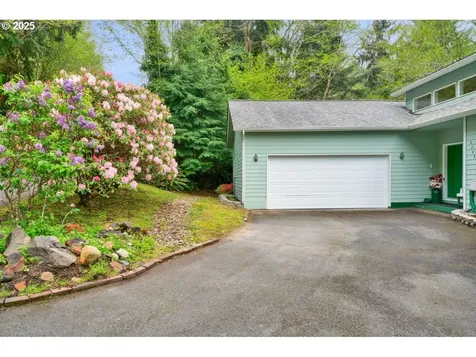 3347 31st Street Florence OR 97439