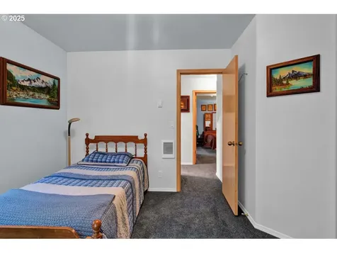 3347 31st Street Florence OR 97439