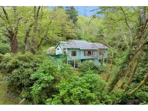 3347 31st Street Florence OR 97439