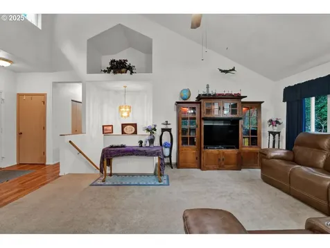 3347 31st Street Florence OR 97439