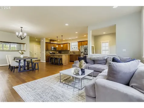 28515 SW Dundee Lane Wilsonville OR 97070