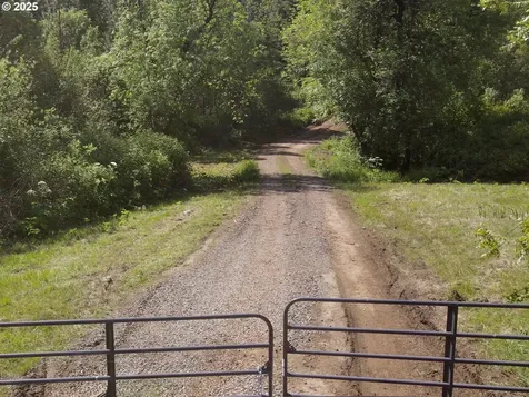 11896 SW Dupee Valley Road Mcminnville OR 97128