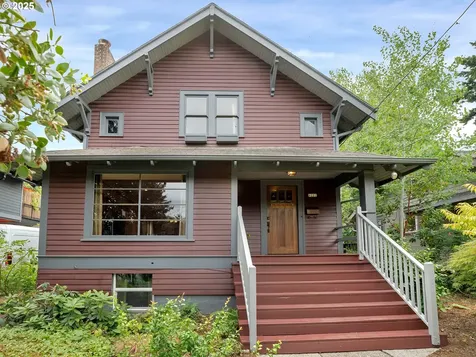 6222 NE Clackamas Street Portland OR 97213