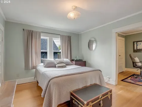 6222 NE Clackamas Street Portland OR 97213