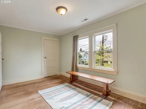 6222 NE Clackamas Street Portland OR 97213