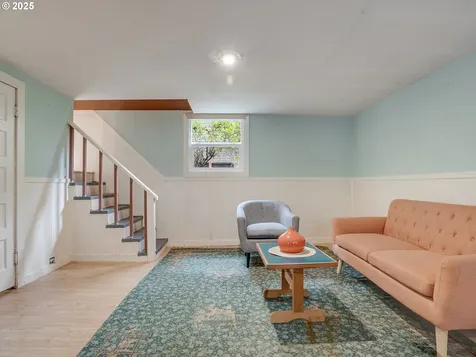 6222 NE Clackamas Street Portland OR 97213
