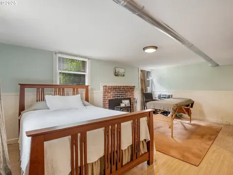 6222 NE Clackamas Street Portland OR 97213