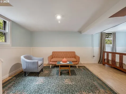 6222 NE Clackamas Street Portland OR 97213