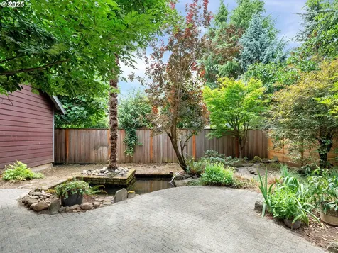 6222 NE Clackamas Street Portland OR 97213