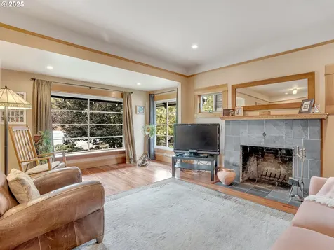 6222 NE Clackamas Street Portland OR 97213