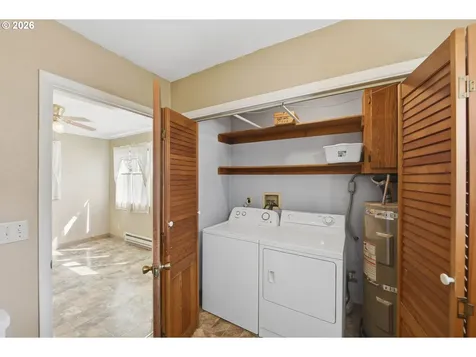 1621 Grant Street North Bend OR 97459