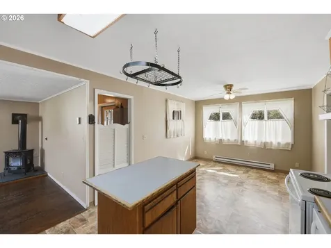 1621 Grant Street North Bend OR 97459