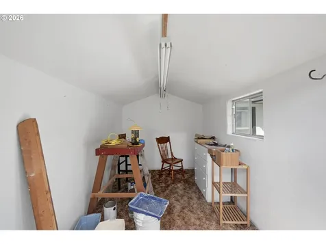 1621 Grant Street North Bend OR 97459