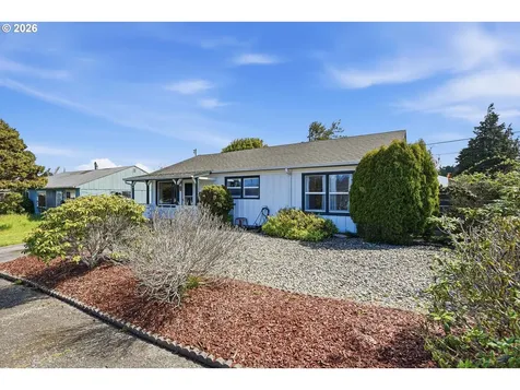 1621 Grant Street North Bend OR 97459
