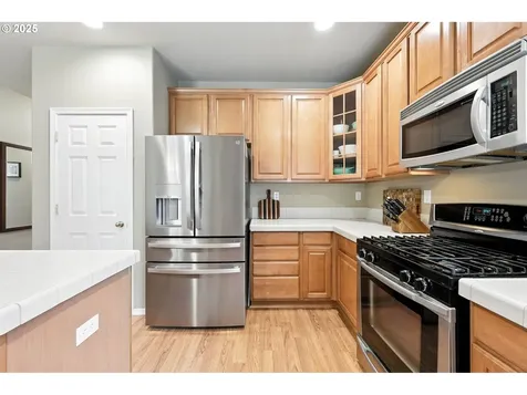 2711 N Crater Lane Newberg OR 97132