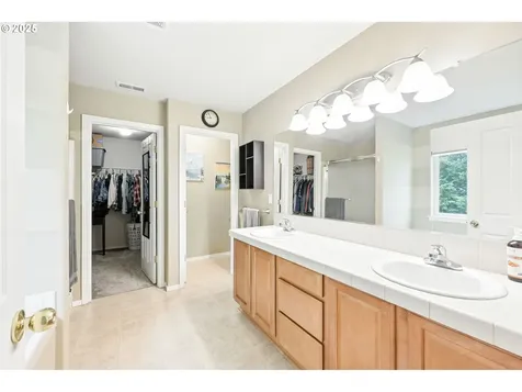 2711 N Crater Lane Newberg OR 97132