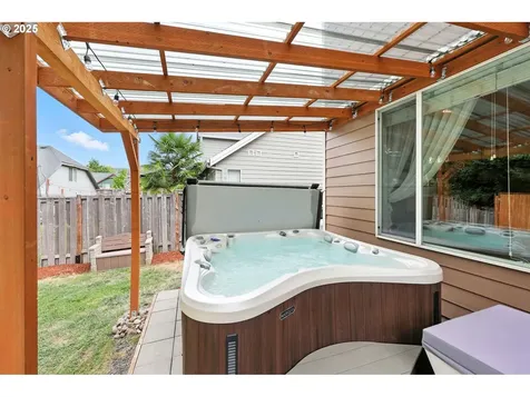 2711 N Crater Lane Newberg OR 97132