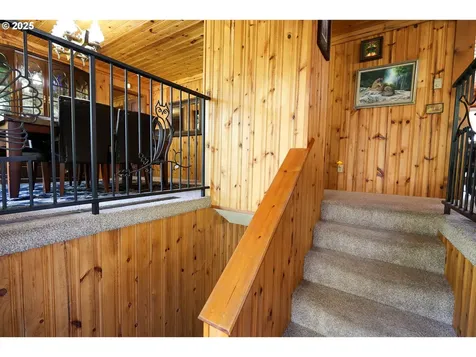 90974 Joe Ney Lane Coos Bay OR 97420