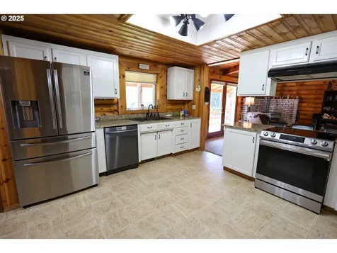 90974 Joe Ney Lane Coos Bay OR 97420