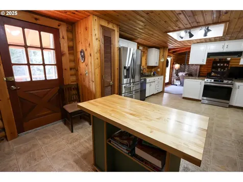 90974 Joe Ney Lane Coos Bay OR 97420