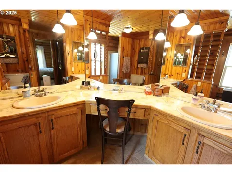 90974 Joe Ney Lane Coos Bay OR 97420
