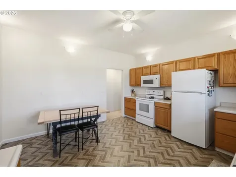 29259 Clear Lake Road Eugene OR 97402