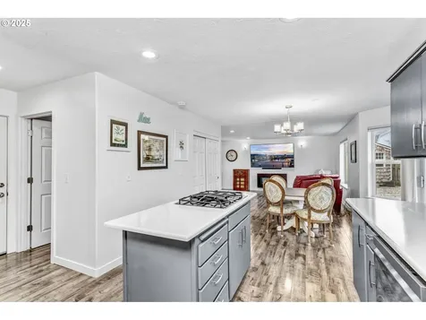 1267 SW Laura Court Troutdale OR 97060