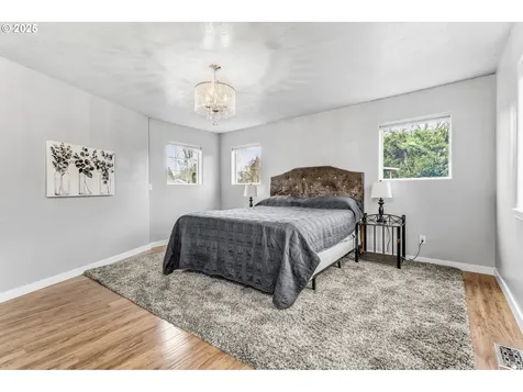 1267 SW Laura Court Troutdale OR 97060
