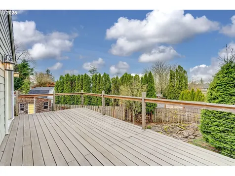 1267 SW Laura Court Troutdale OR 97060