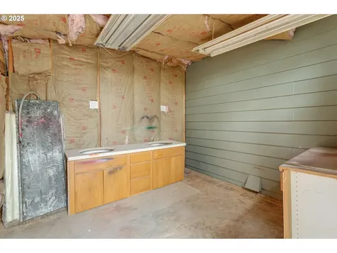 1267 SW Laura Court Troutdale OR 97060