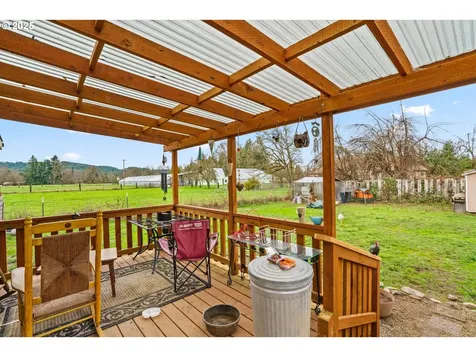 38823 Mathews Drive Dexter OR 97431