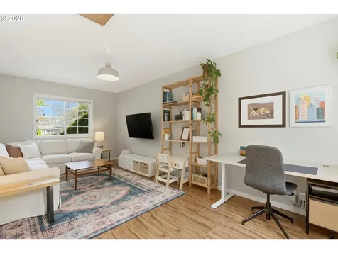 4432 NE Oregon Street Portland OR 97213