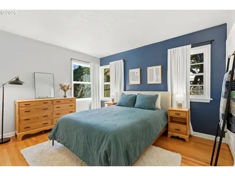 4432 NE Oregon Street Portland OR 97213
